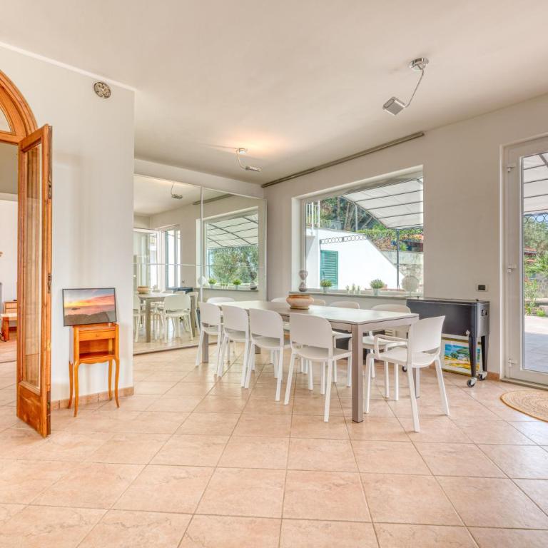 Villa Luce del Sol with Pool - Deluxe Two Bedroom Villa with Sea View - 9