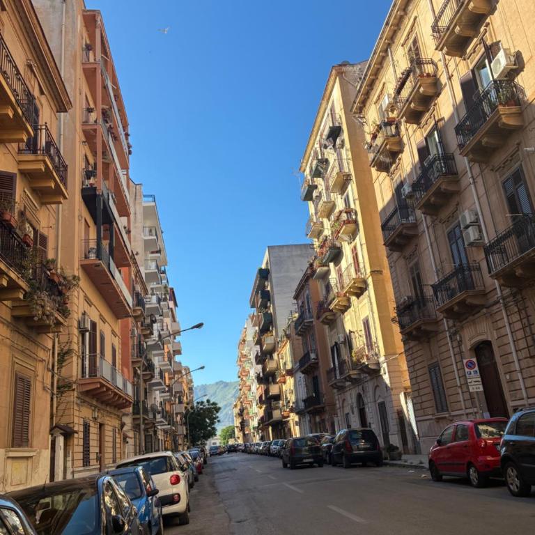 Mamma Chica Alloggio Turistico a Palermo - One-Bedroom House - 1