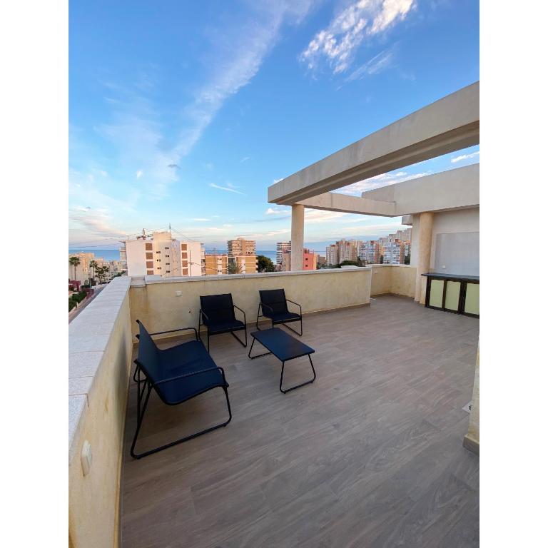 Modern flat and private attic close to beach - Apartamento de 2 dormitorios - 14