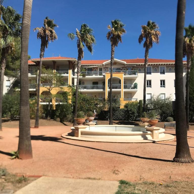 Beach 5 mins walk,Wi-fi,AC,Pool,Parking,Elevator - Appartamento con 2 Camere da Letto - 3
