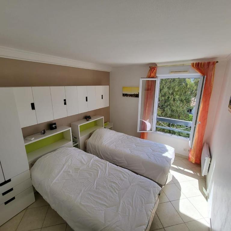 Beach 5 mins walk,Wi-fi,AC,Pool,Parking,Elevator - Appartamento con 2 Camere da Letto - 15