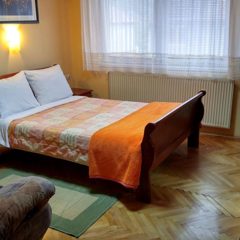 Hotel Čile - Dvokrevetna Soba sa Bračnim Krevetom - 2