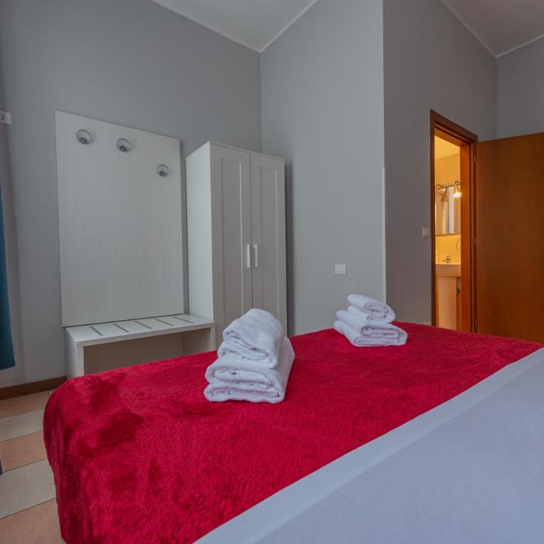 Marconi Lodge - Camera Matrimoniale con Bagno Privato - 1