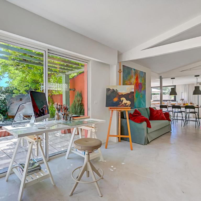 Artful Loft Retreat - Terrace, Parking - Happy Rentals - Villa - 3