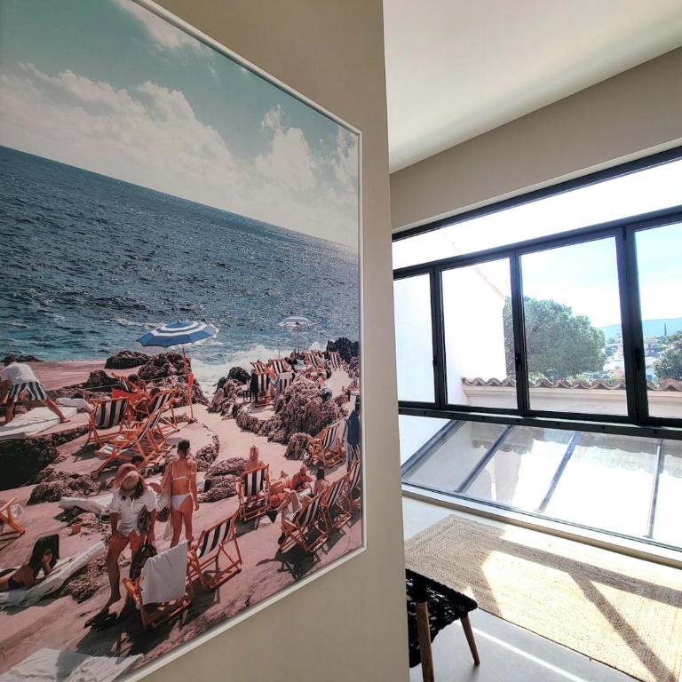 Villa Boucharel, grande piscine, à 10 min à pied de la plage - Villa - 34
