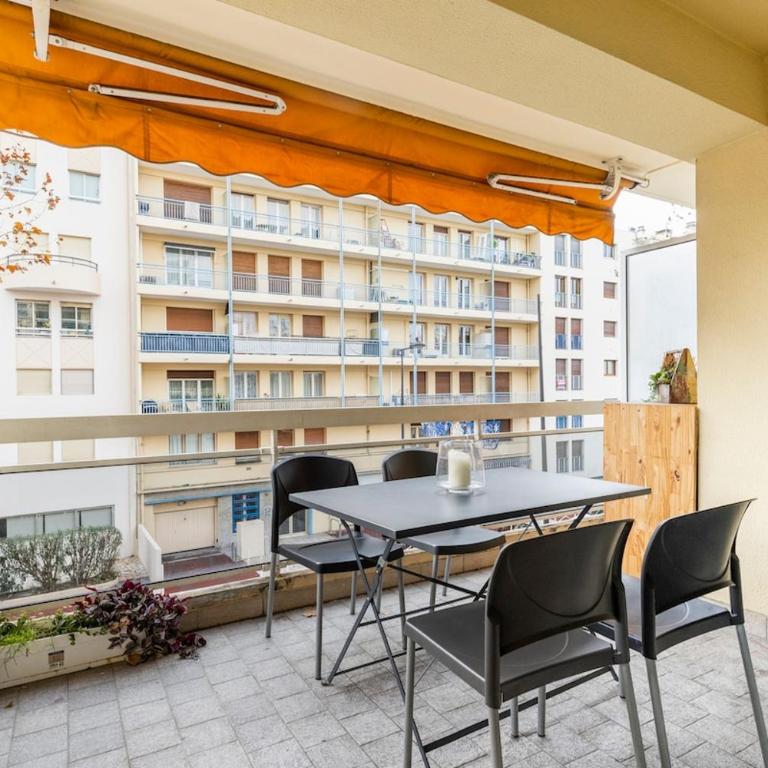 2Room Apart with AC, 3 min to the beach, Small garage - Appartement 1 Chambre - 3