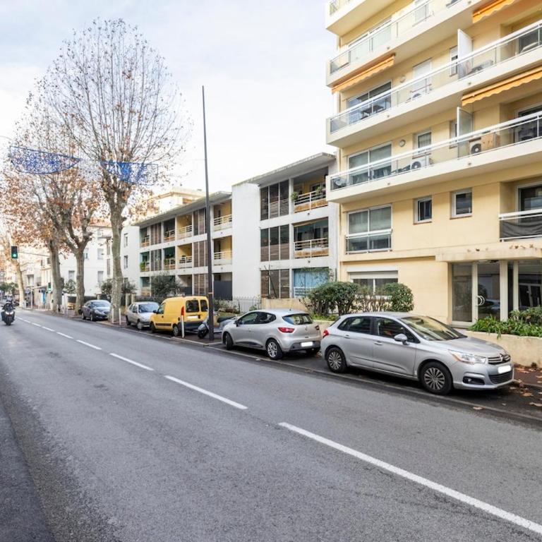 2Room Apart with AC, 3 min to the beach, Small garage - Appartement 1 Chambre - 25