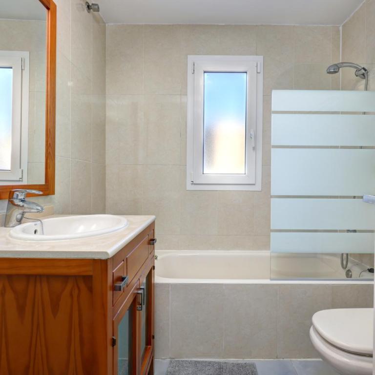 Apartamento en primera línea de playa en Estepona - Apartamento de 2 dormitorios - Frente al océano - 3
