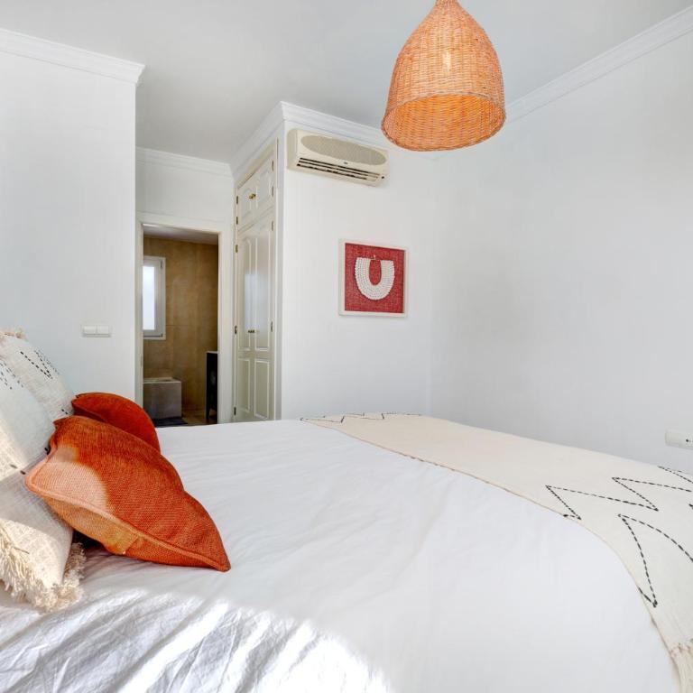 Apartamento en primera línea de playa en Estepona - Apartamento de 2 dormitorios - Frente al océano - 9