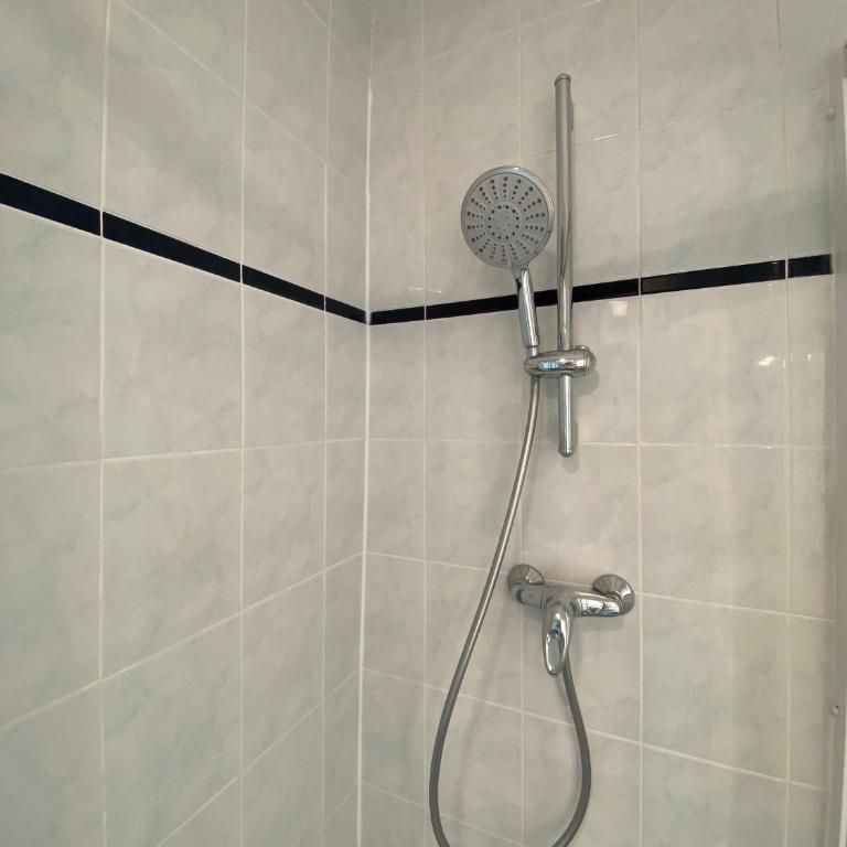 Elegant Montmartre Apartment Overlooking Paris Rooftops - Appartement - 22