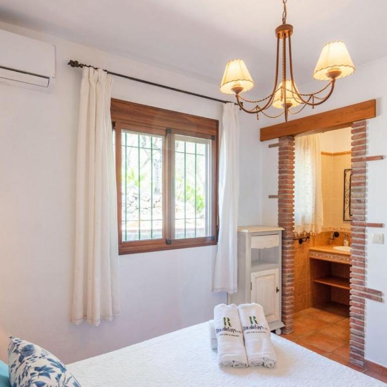 Casa Cuatro Caminos Frigiliana by Ruralidays - Villa - 10