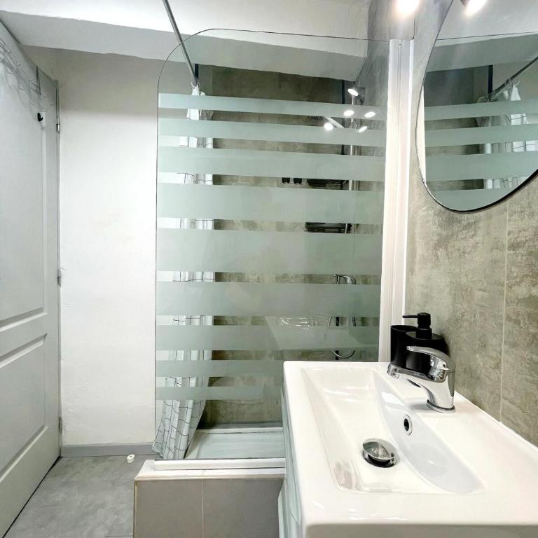 Narbonne centre Nid douillet Via Domitia - One-Bedroom Apartment - 7