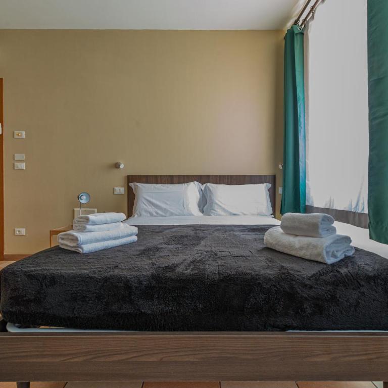 Marconi Lodge - Camera Matrimoniale con Bagno Privato - 4