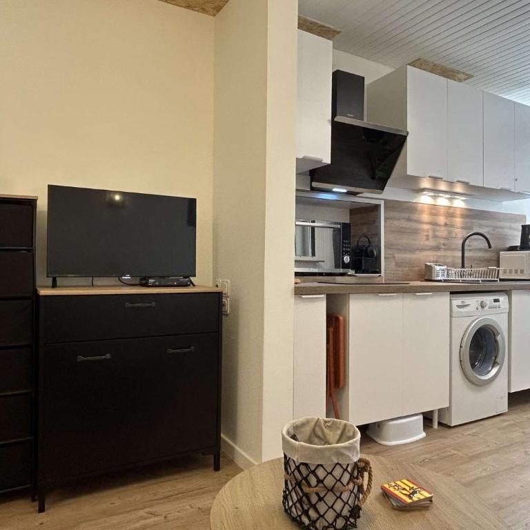 T2 BANYULS SUR MER 2 couchages BN640-001 - One-Bedroom Apartment - 5