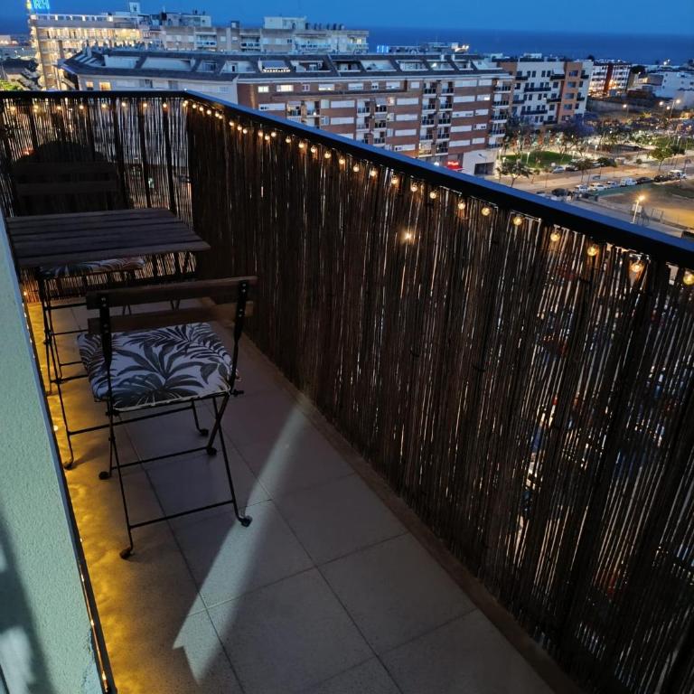 Piso soleado con buena ubicación - Three-Bedroom Apartment - 16
