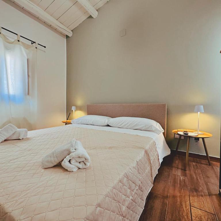 Oxalis Rooms & Suite - Camera Queen Deluxe - 11