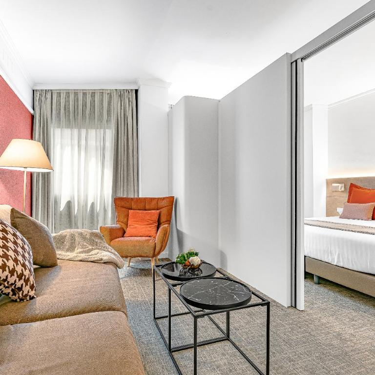 Acacia Suite - Superior Suite with Kitchenette - 1