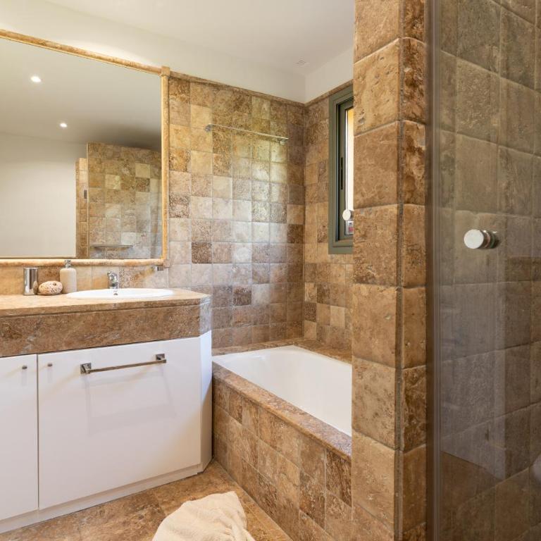 Benatalaya Golf Views - Apartamento Deluxe de 2 dormitorios con vistas al jardín - 36