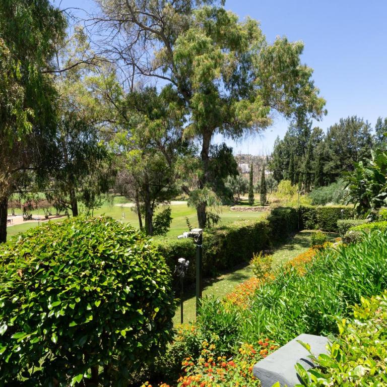 Benatalaya Golf Views - Apartamento Deluxe de 2 dormitorios con vistas al jardín - 45