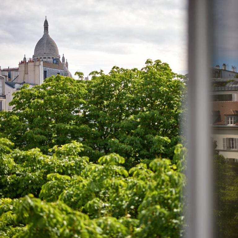 Timhotel Montmartre - Chambre Triple Supérieure avec Balcon - Vue sur Tour Eiffel et Sacré-Coeur - 6