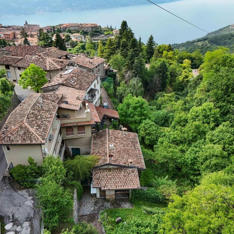 Tignale - Charme Rustico, Vista Lago con Parcheggio - Appartamento con 2 Camere da Letto - 24
