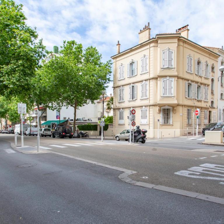 Studio Blvd Carnot 10 min Palais Festivals - Balcony & AC - Studio avec Balcon - 24