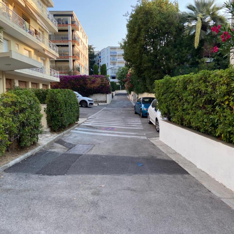 Appartement vue panoramique sur Cannes, 100M2 3P - Appartement 1 Chambre - 36