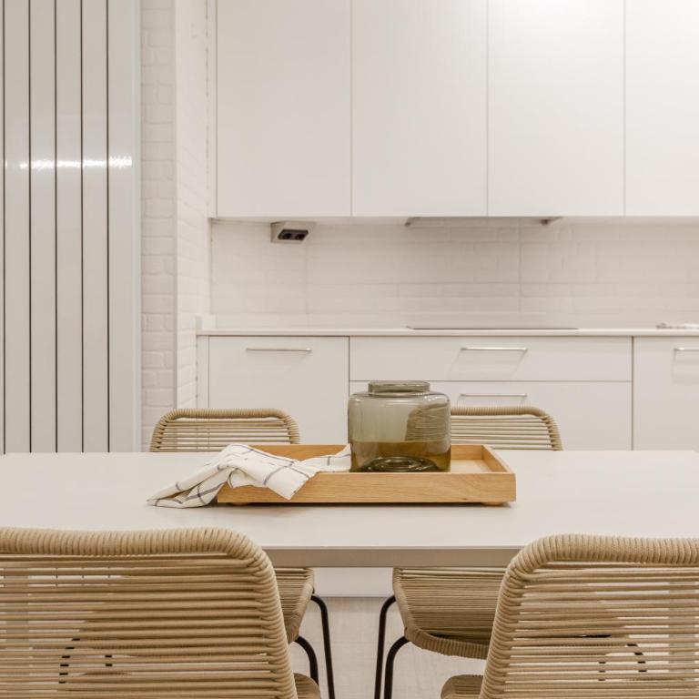 Apartamentos Kyns - Three-Bedroom Apartment - 2