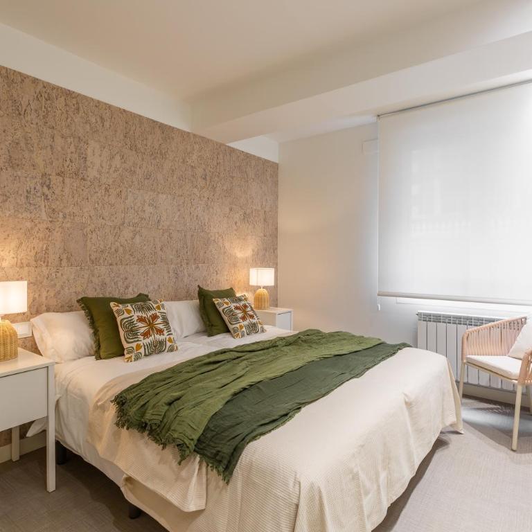 Apartamentos Kyns - Three-Bedroom Apartment - 22