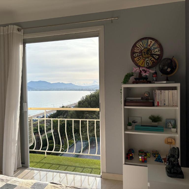 Appartement vue panoramique sur Cannes, 100M2 3P - Appartement 1 Chambre - 21