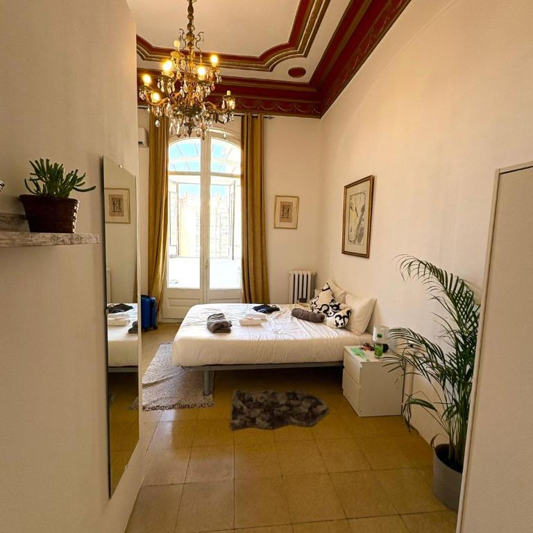 Barcelona Central Apartments - Standard Studio - 4