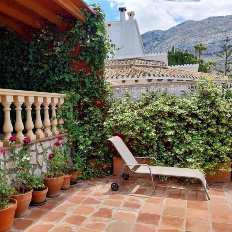 Villa maravillosa con piscina y buenas vistas - Villa - 19