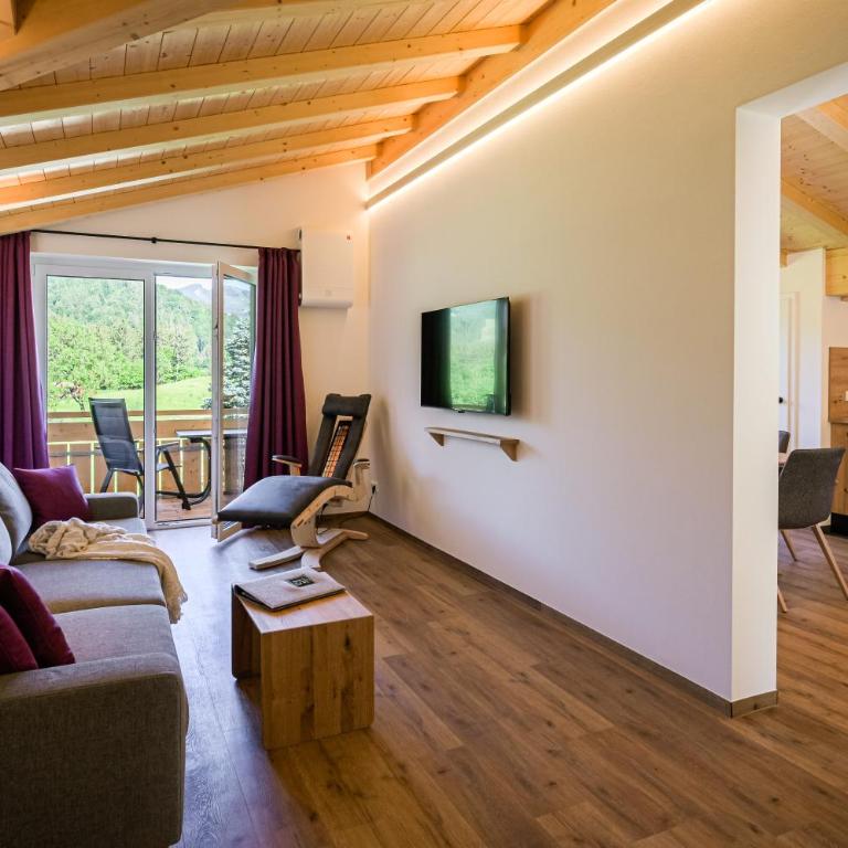 RUBEN 15 Ferienwohnungen - Apartment mit 3 Schlafzimmern und Balkon - 9
