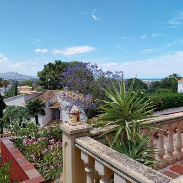 Villa maravillosa con piscina y buenas vistas - Villa - 21