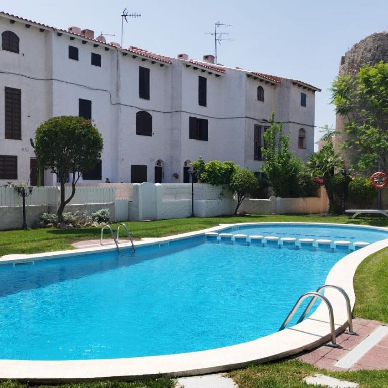Acogedor adosado con piscina - Casa de 3 dormitorios - 2