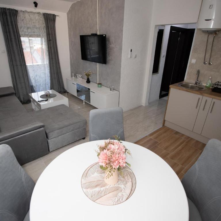 Apartmani Trio - Apartman sa 1 Spavaćom Sobom - 1