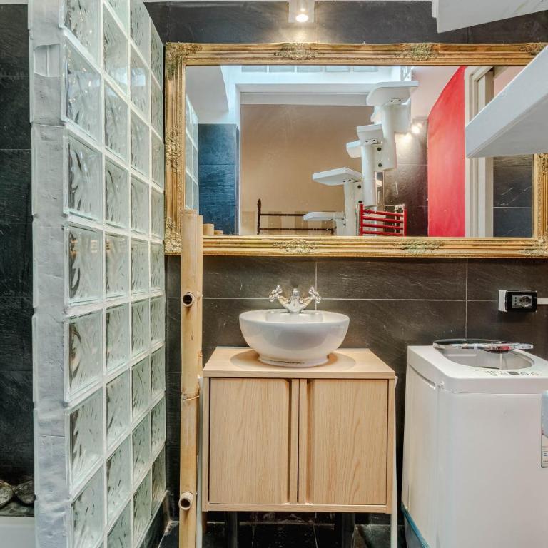 GuestHost - Piazza Vittorio Veneto Elegant Flat - One-Bedroom Apartment - 12