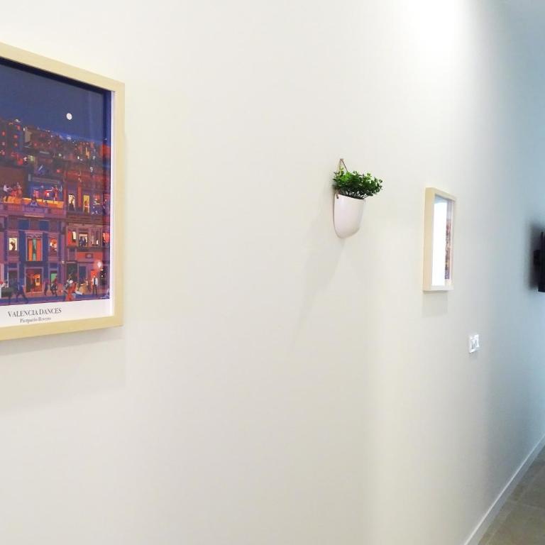Loft Valencia PTZ - Between Arts Roig Arena & Ruzafa Street Suites - Private Entry - One-Bedroom Loft Apartment with One Queen Bed - 11