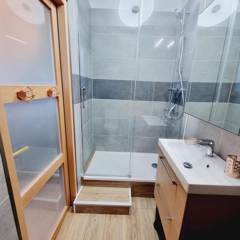 1 clémence fouriaux proche gare et climatisé - Appartement - 9