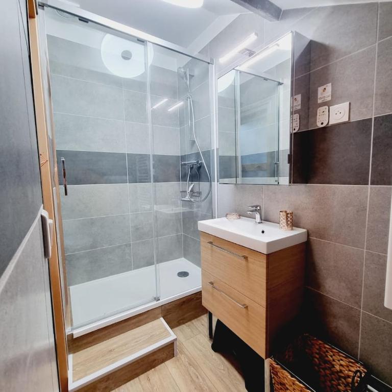 1 clémence fouriaux proche gare et climatisé - Appartement - 13