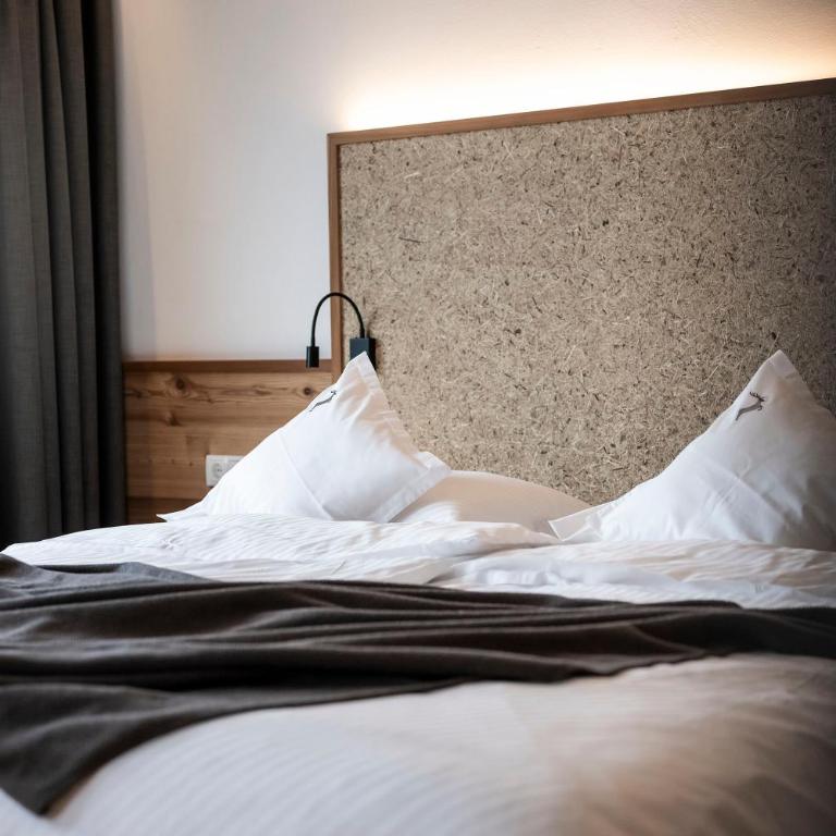Hotel & Gasthof zum Hirschen - Junior Suite con Balcone - 5
