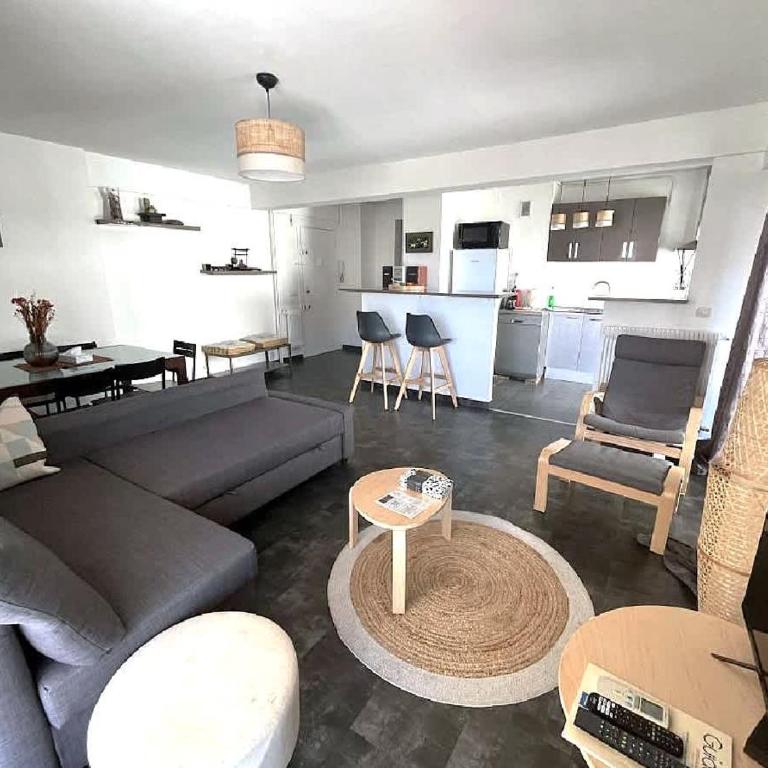 LE VERSAILLES plaisir et confort en centre-ville, pour séjours en famille ou business - Appartement 2 Chambres - 5