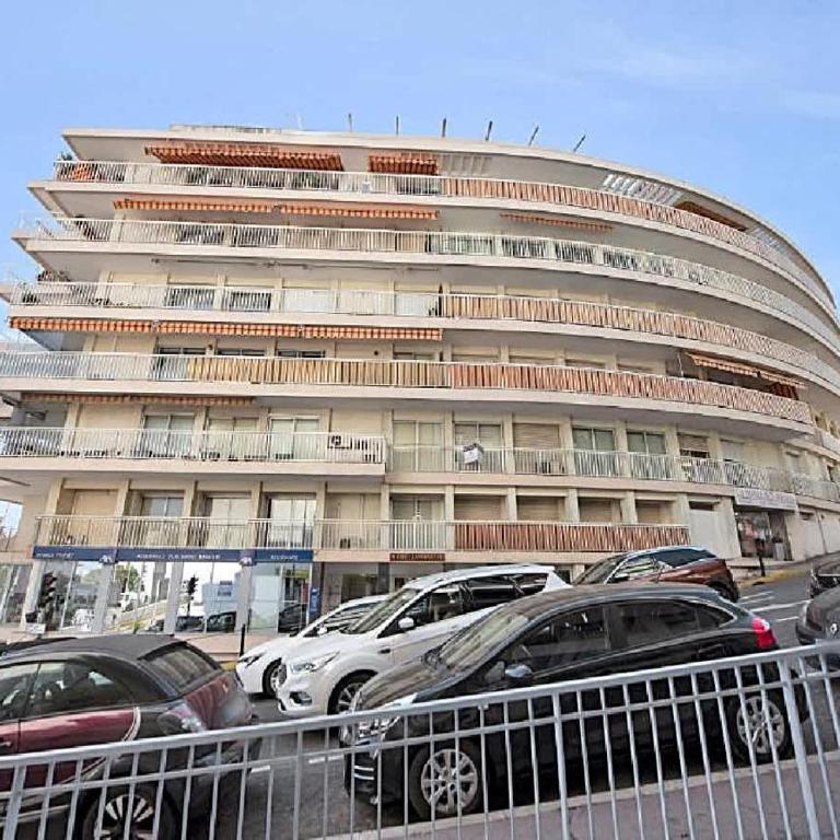 LE VERSAILLES plaisir et confort en centre-ville, pour séjours en famille ou business - Appartement 2 Chambres - 21