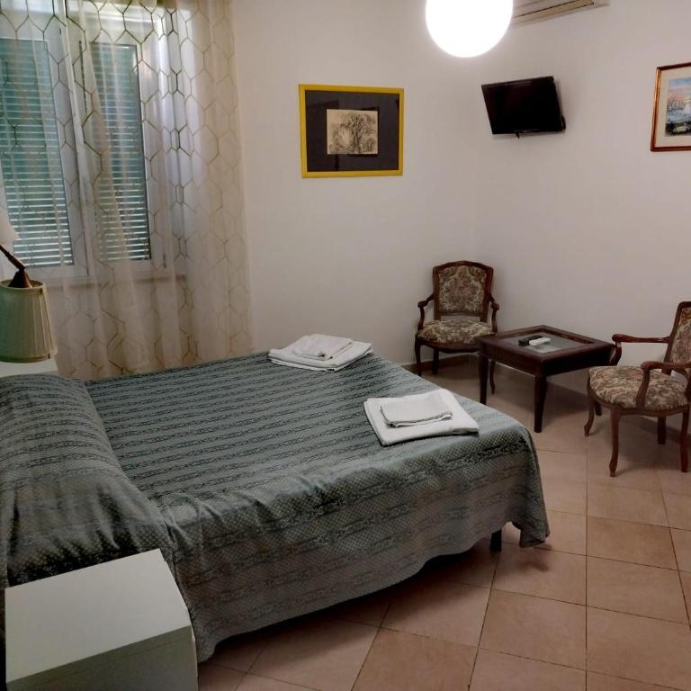 Affittacamere Ristorante Lo Scudo - Camera Matrimoniale - 10