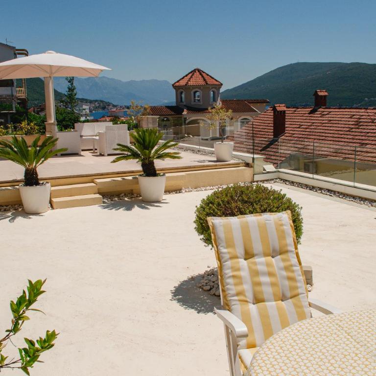 Apartments Porobic - Two-Bedroom Apartment - 23