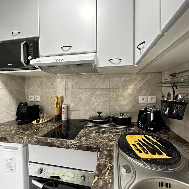New Apartment in Paris center metro 7 & 14 Maison Blanche - Appartement 1 Chambre - 11