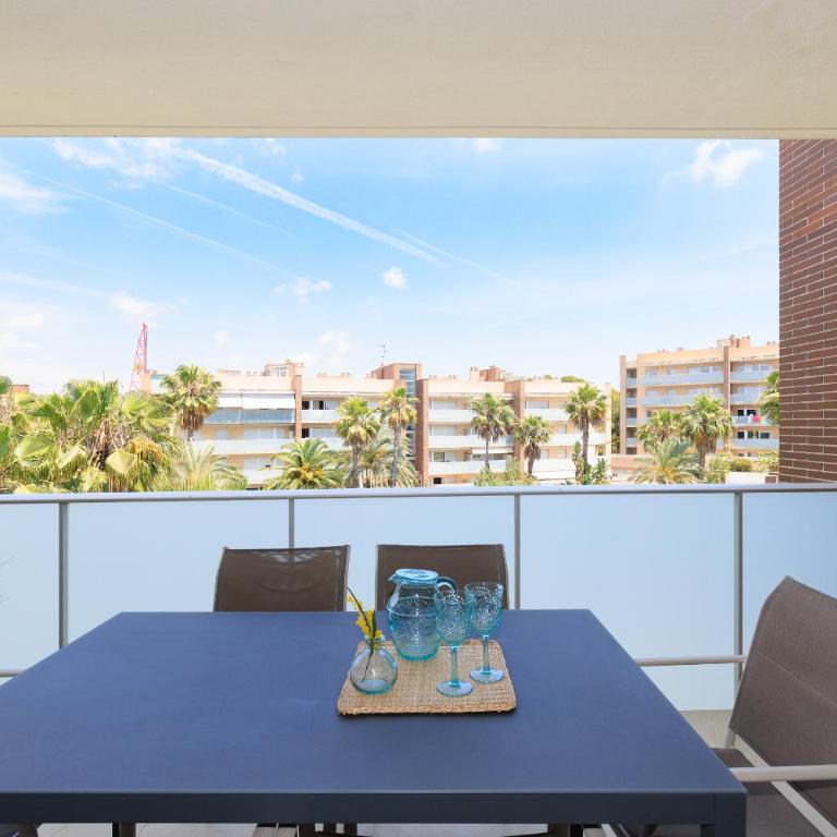 UHC Spa Aqquaria Family Complex - Two-Bedroom Apartment with Pool View - 23
