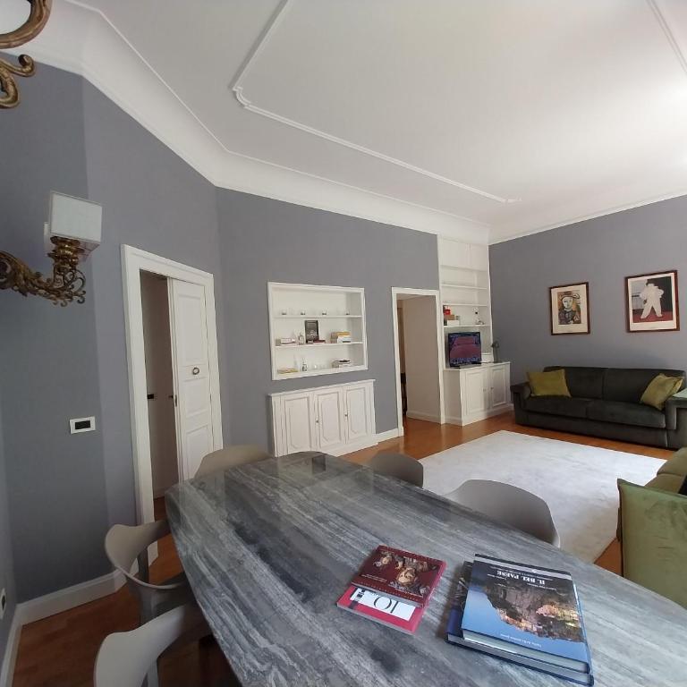 A Casa di Vittoria - Appartamento con 2 Camere da Letto e Balcone - 11
