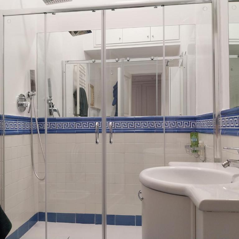 A Casa di Vittoria - Appartamento con 2 Camere da Letto e Balcone - 43
