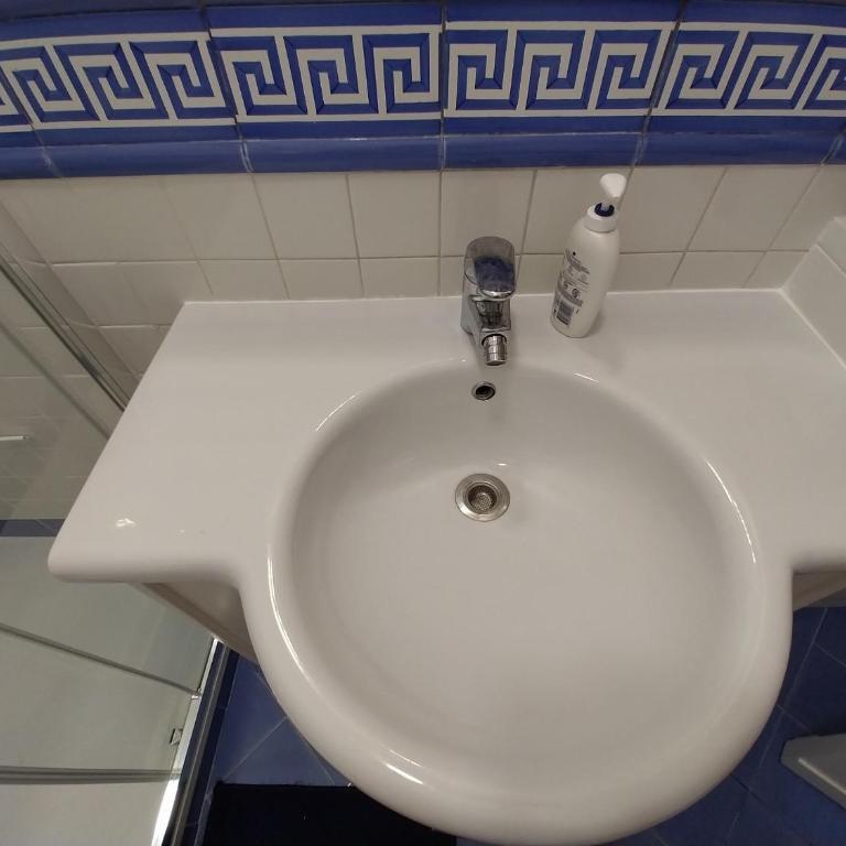A Casa di Vittoria - Appartamento con 2 Camere da Letto e Balcone - 48
